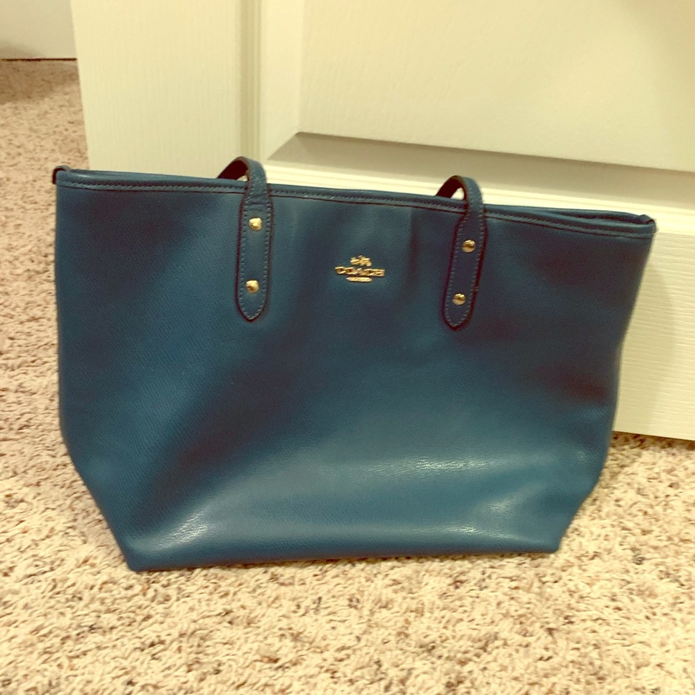 Coach shoulder bag